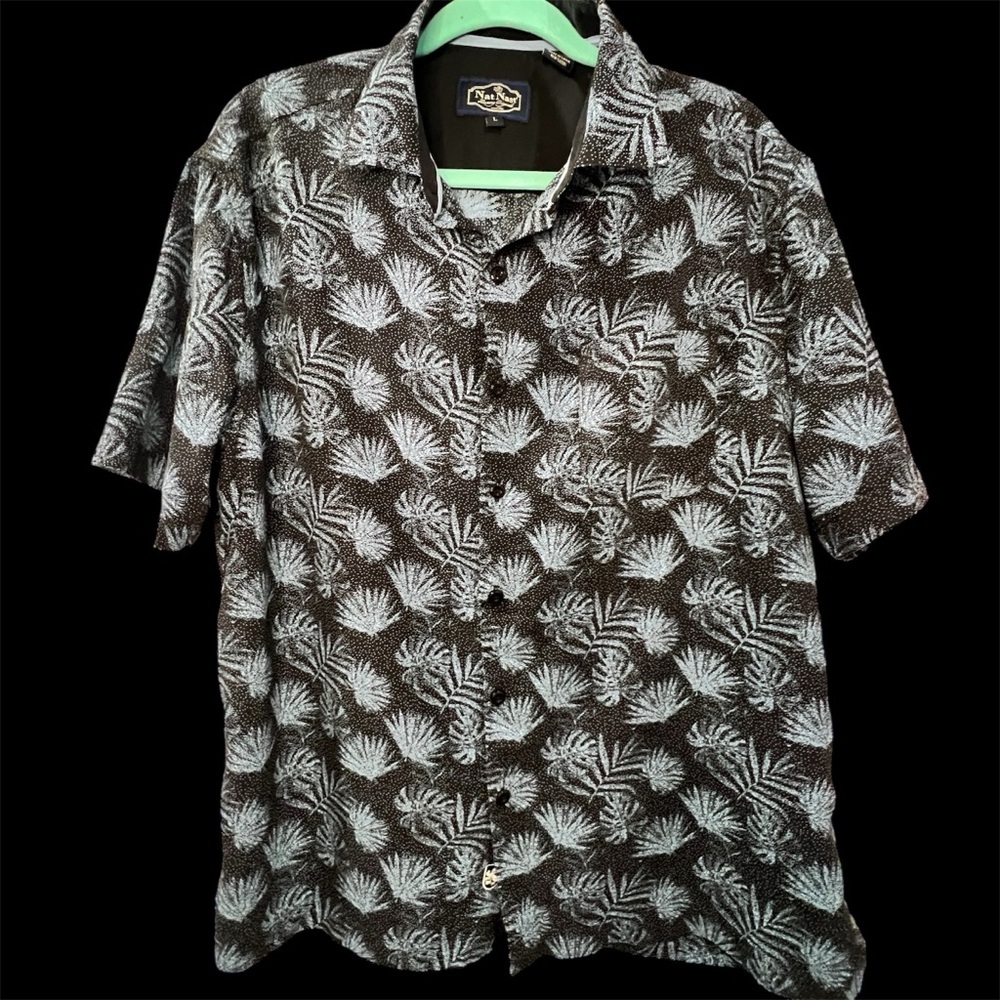 Nat Nast men’s silk button up short sleeve Hawaiian style shirt size large